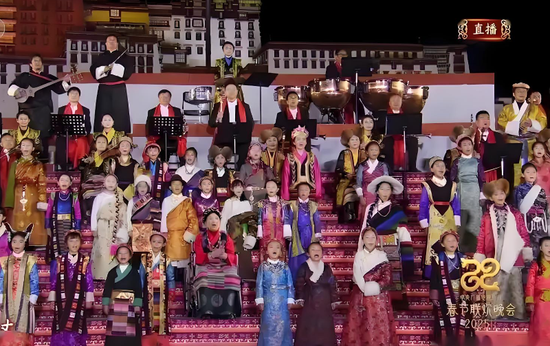 总台春晚喜庆开场，BG大游长伴26载“屏”实力出圈